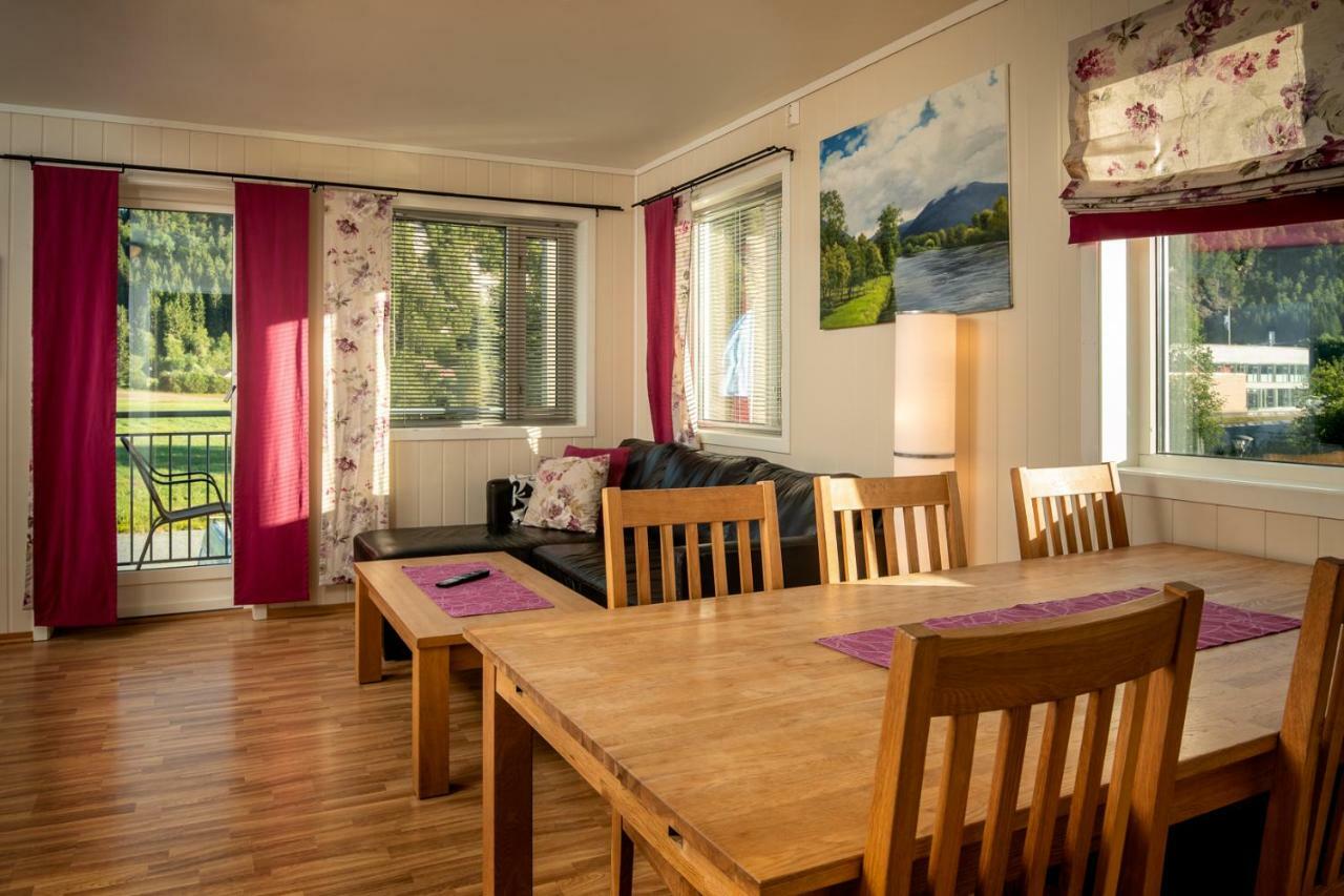 Forde Gjestehus Og Camping Bagian luar foto